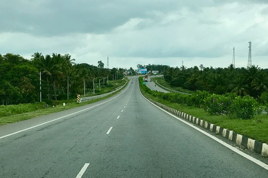Gudiyatham-Highway